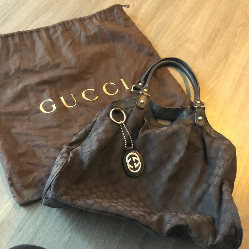 Black Gucci handbag